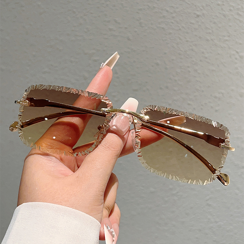 Okulary przeciwsłoneczne bezra – Vintage Fashion Glasses recenzja i cena