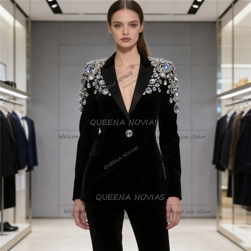 Ekskluzywne garnitury damskie  – Velvet Blazer Vintage recenzja i cena